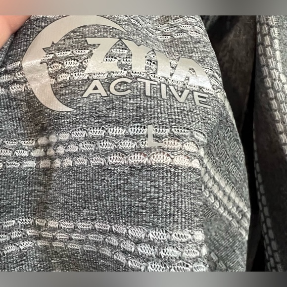 Zyia Gray Nimbus Split Back Tank (Sz Lg) - Picture 7 of 16